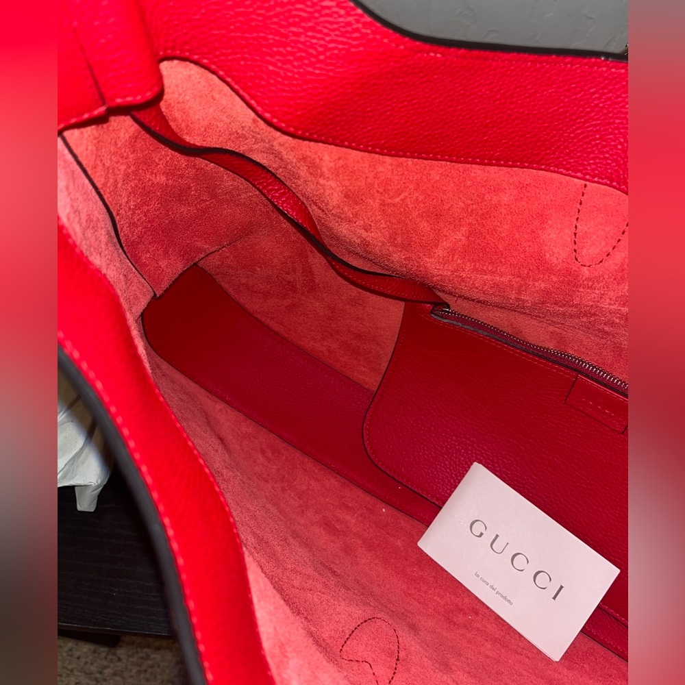 Gucci Jackie Red Shoulder Bag with pouch. - Picture 10 of 15